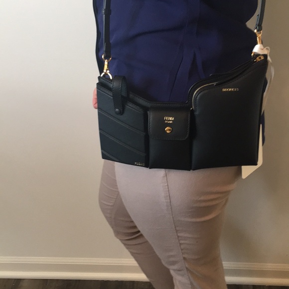 Sold NWT Fendi 3 pocket Bag - Picture 8 of 8